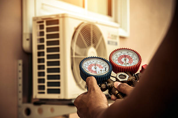 Professional Hvac Maintenance technician working in Highmount, NY